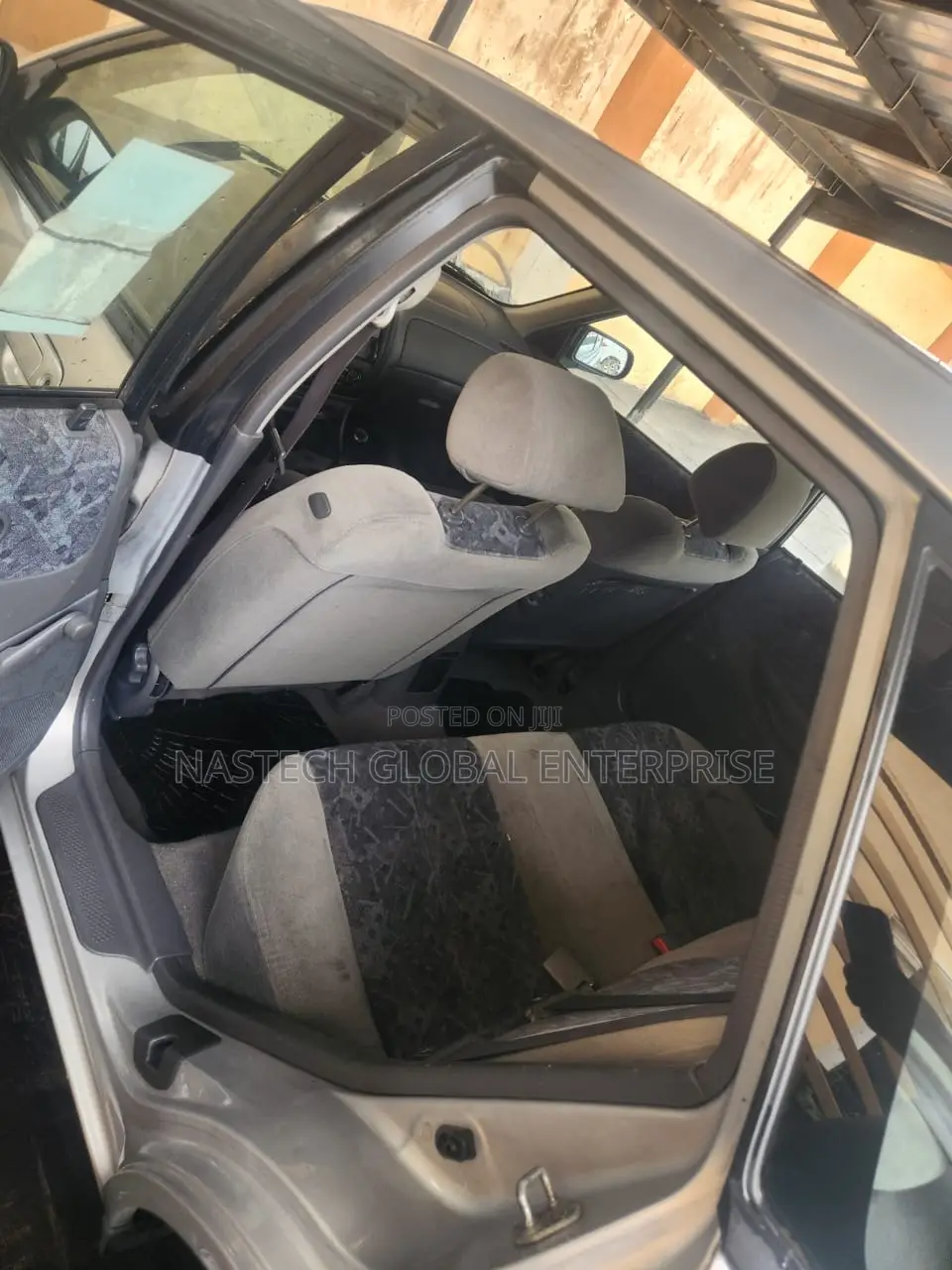 Mazda 323 1.6 2002 Silver