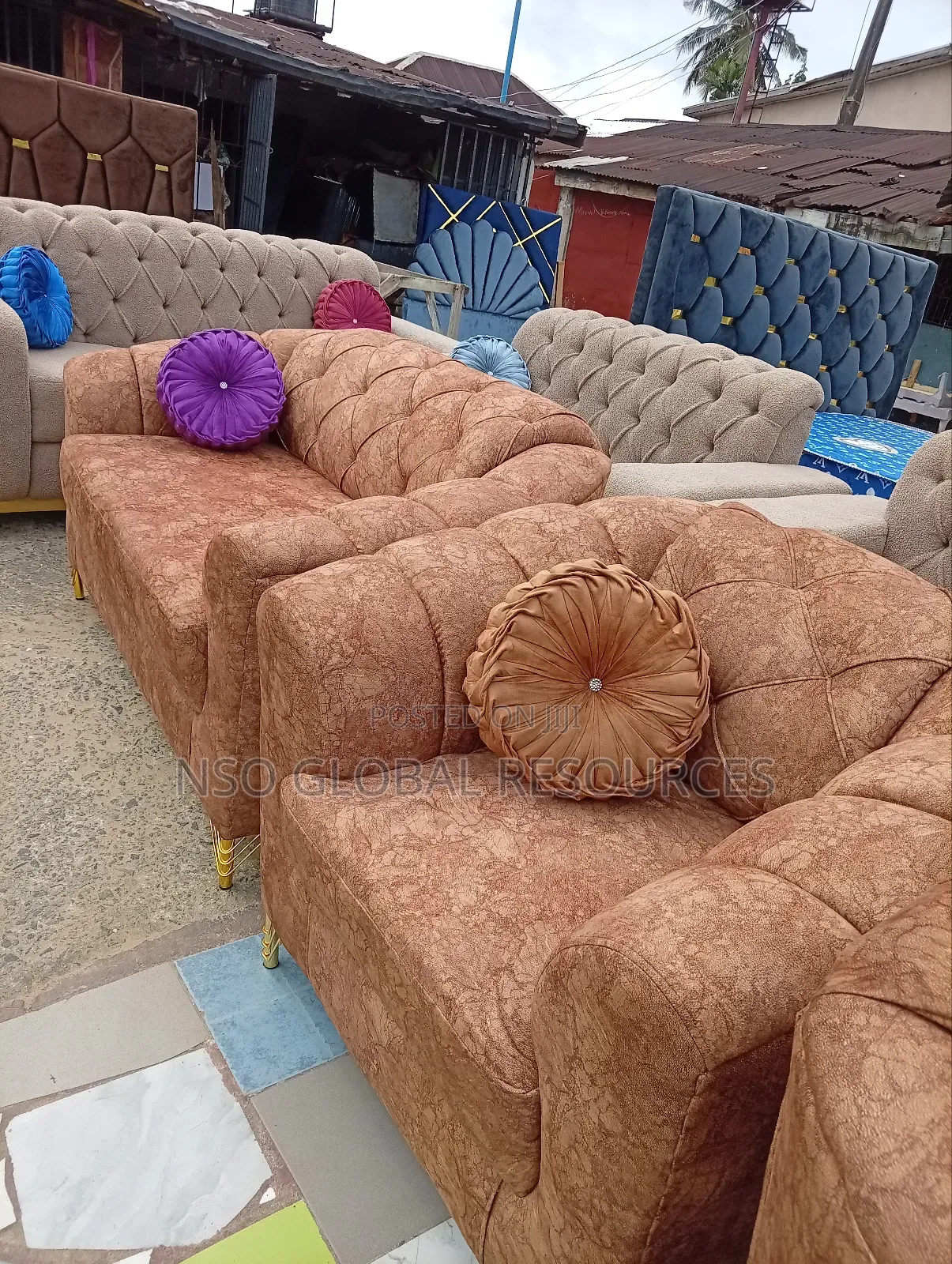 Well Designed Sofa for Living Room