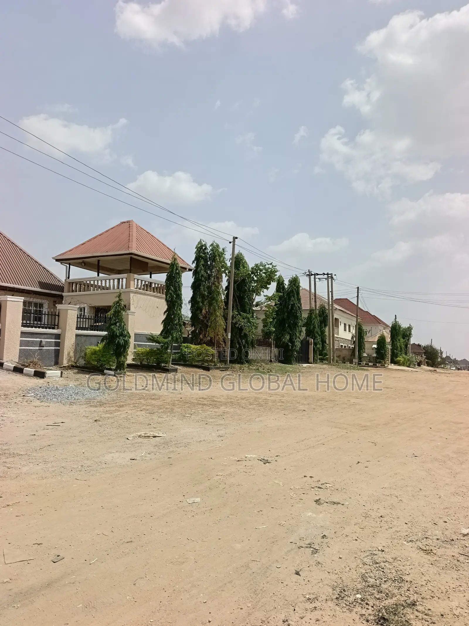 2bdrm Block of Flats in Lugbe, FHA for sale