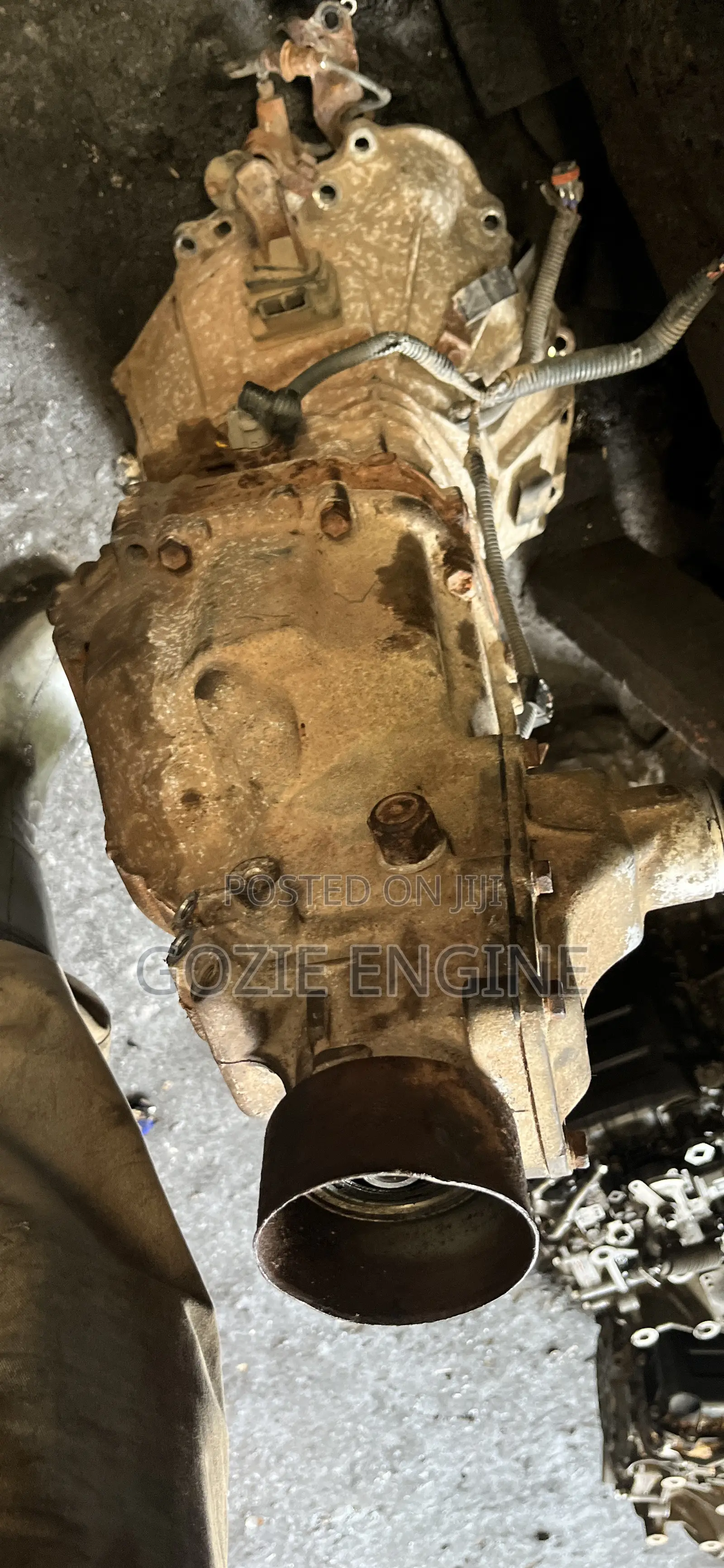 Gear Box for Old Model Hilux 2wheel Drive