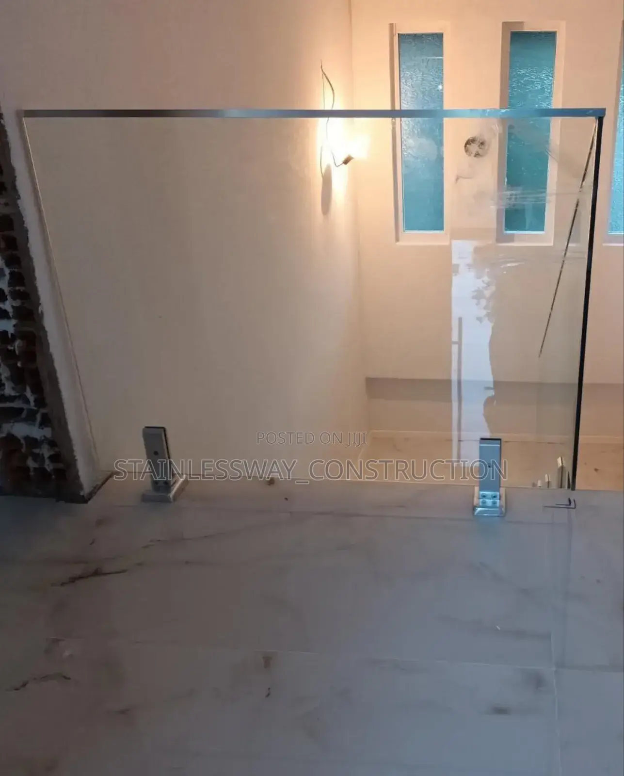 Frameless Pure Glass on Staircase