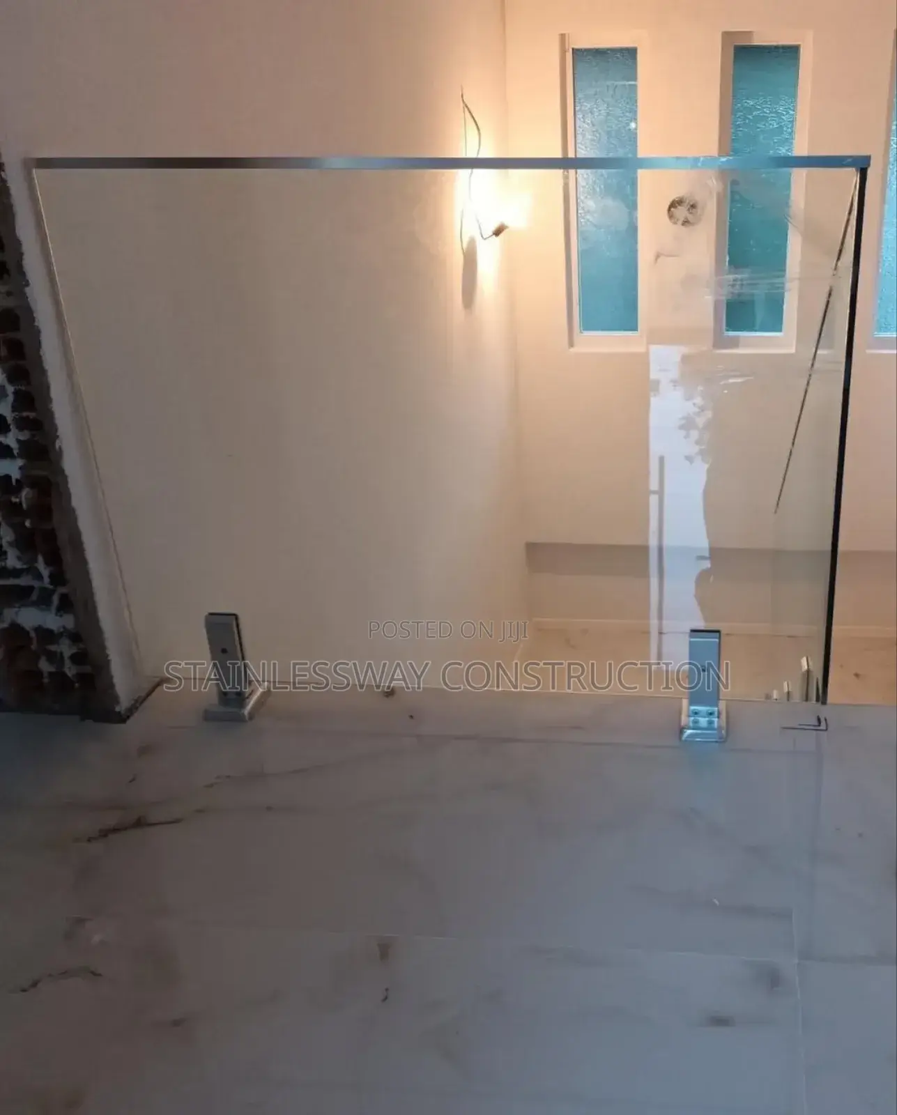 Frameless Pure Glass on Staircase