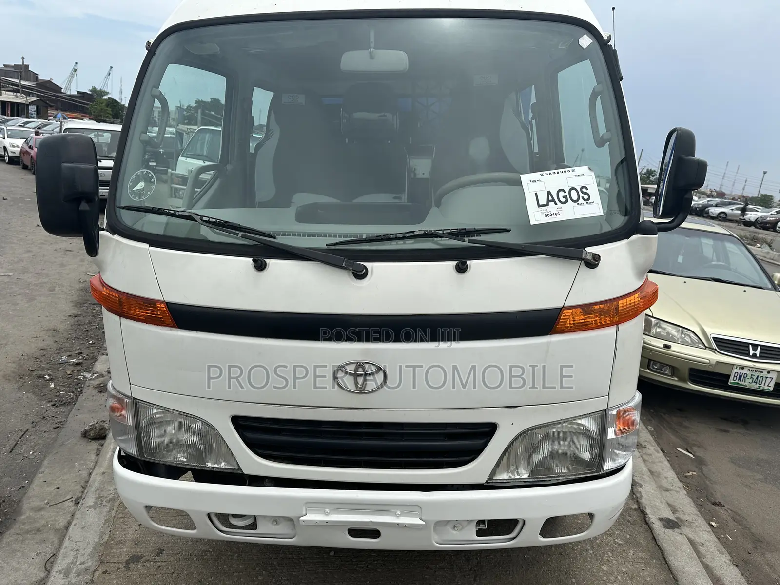 Double Cabin Toyota Dyna 150
