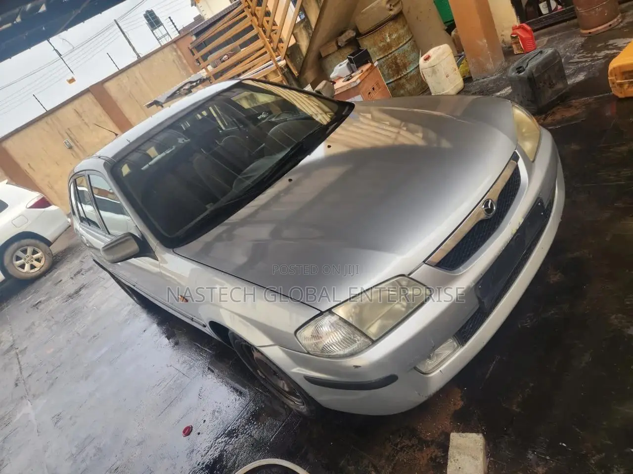 Mazda 323 1.6 2002 Silver
