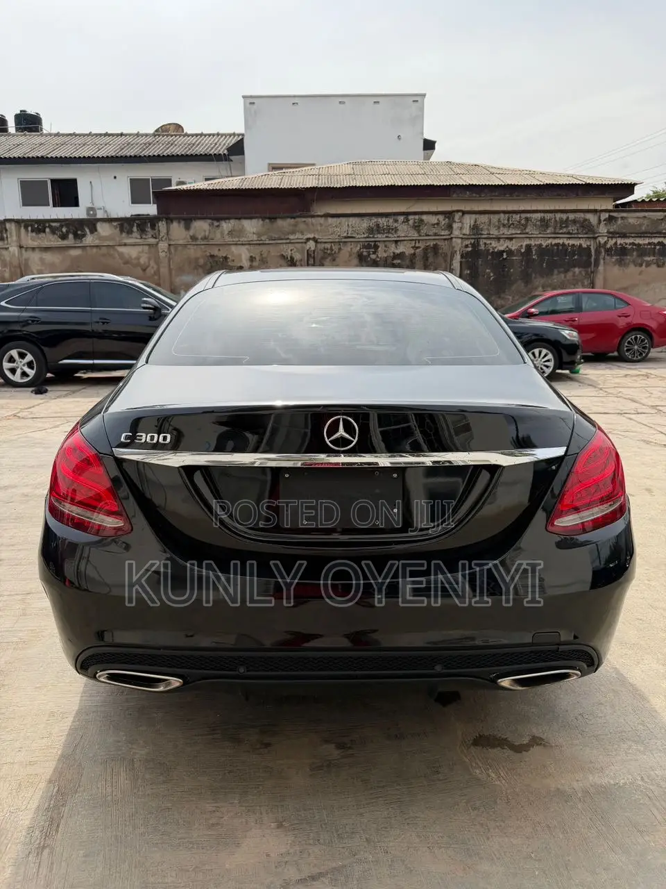 Mercedes-Benz C300 Luxury Sedan RWD (2.0L 4cyl 7A) 2016 Black