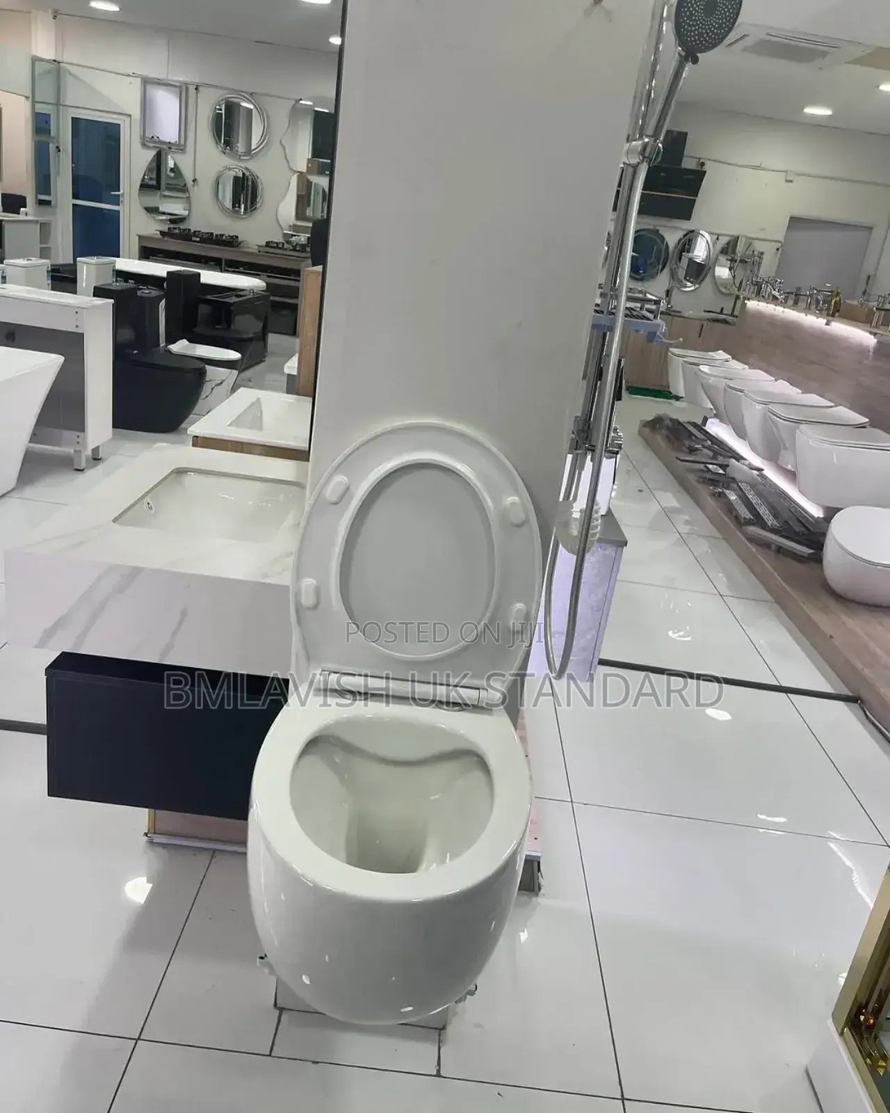 Imperial Round Concealed Water Closet Set