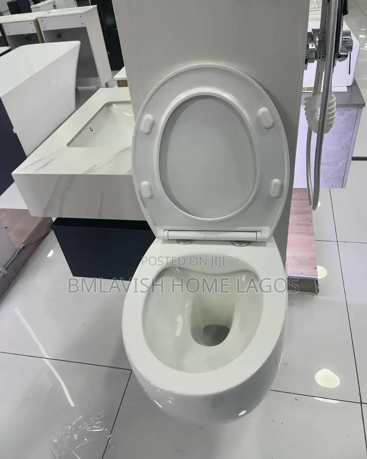Imperial Round Concealed Water Closet Set