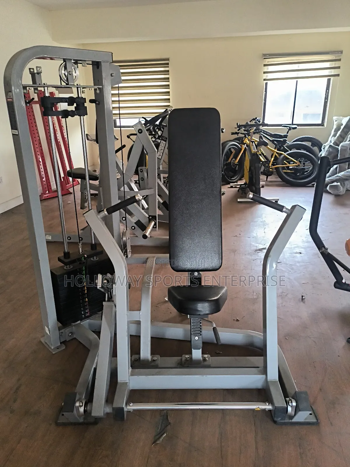 Commercial Chest Press Machine