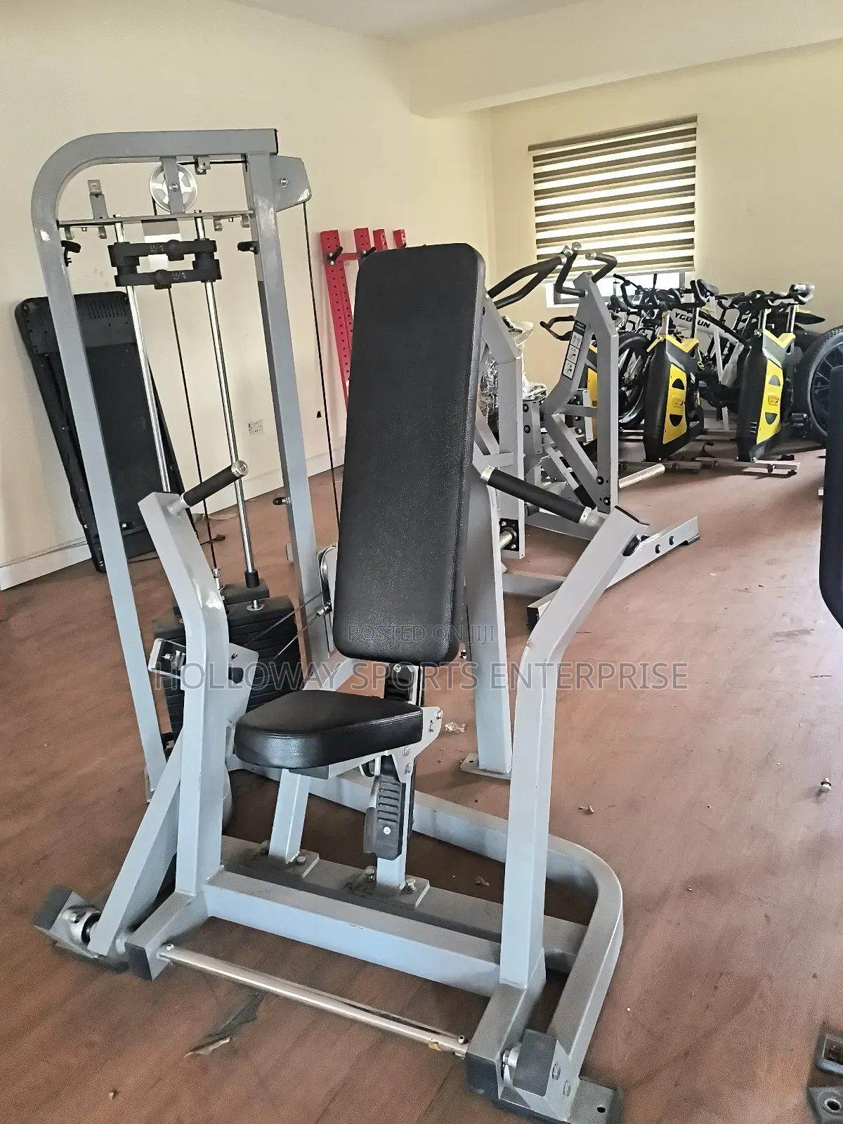 Commercial Chest Press Machine