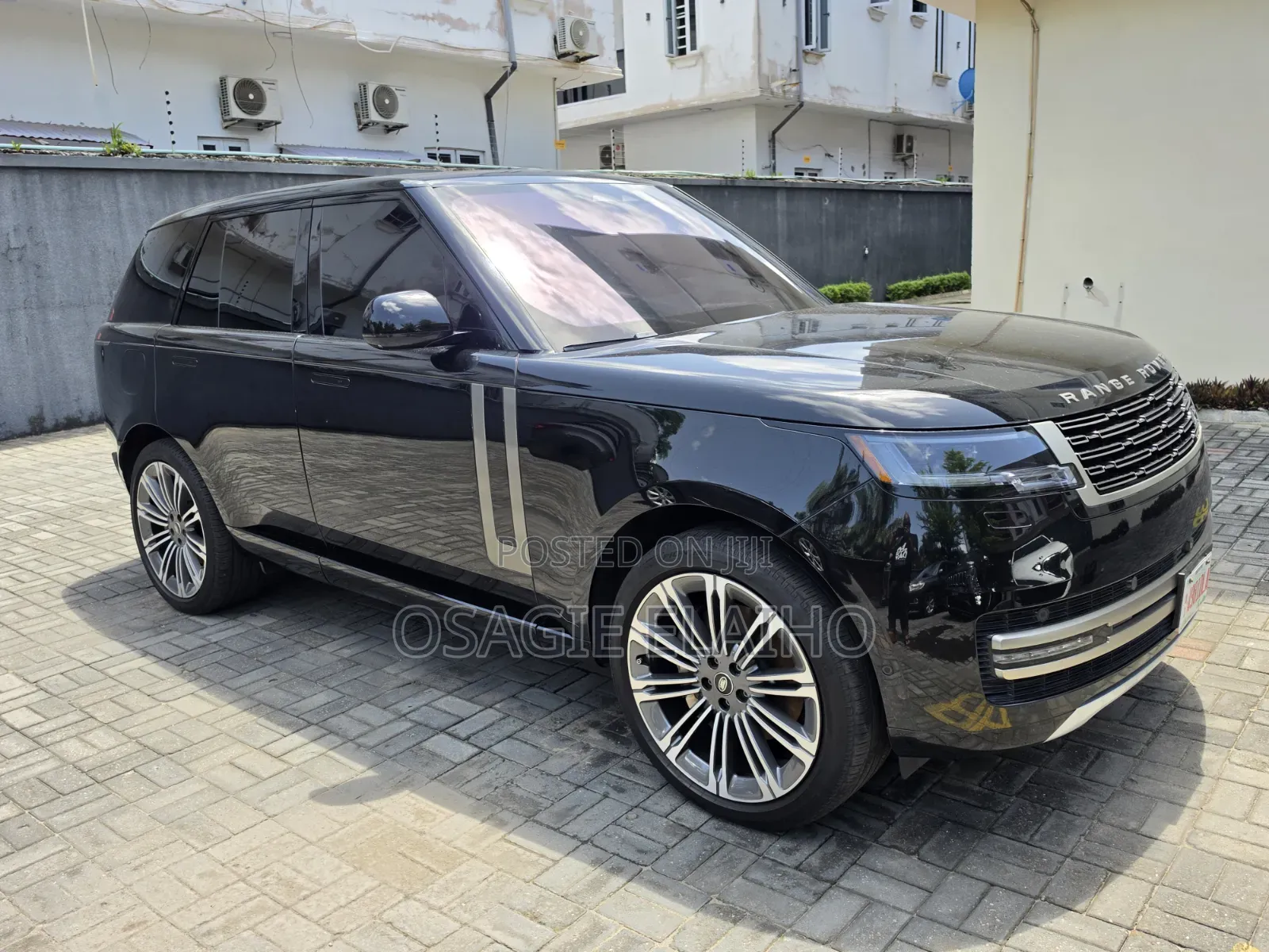 Land Rover Range Rover Vogue 2024 Black