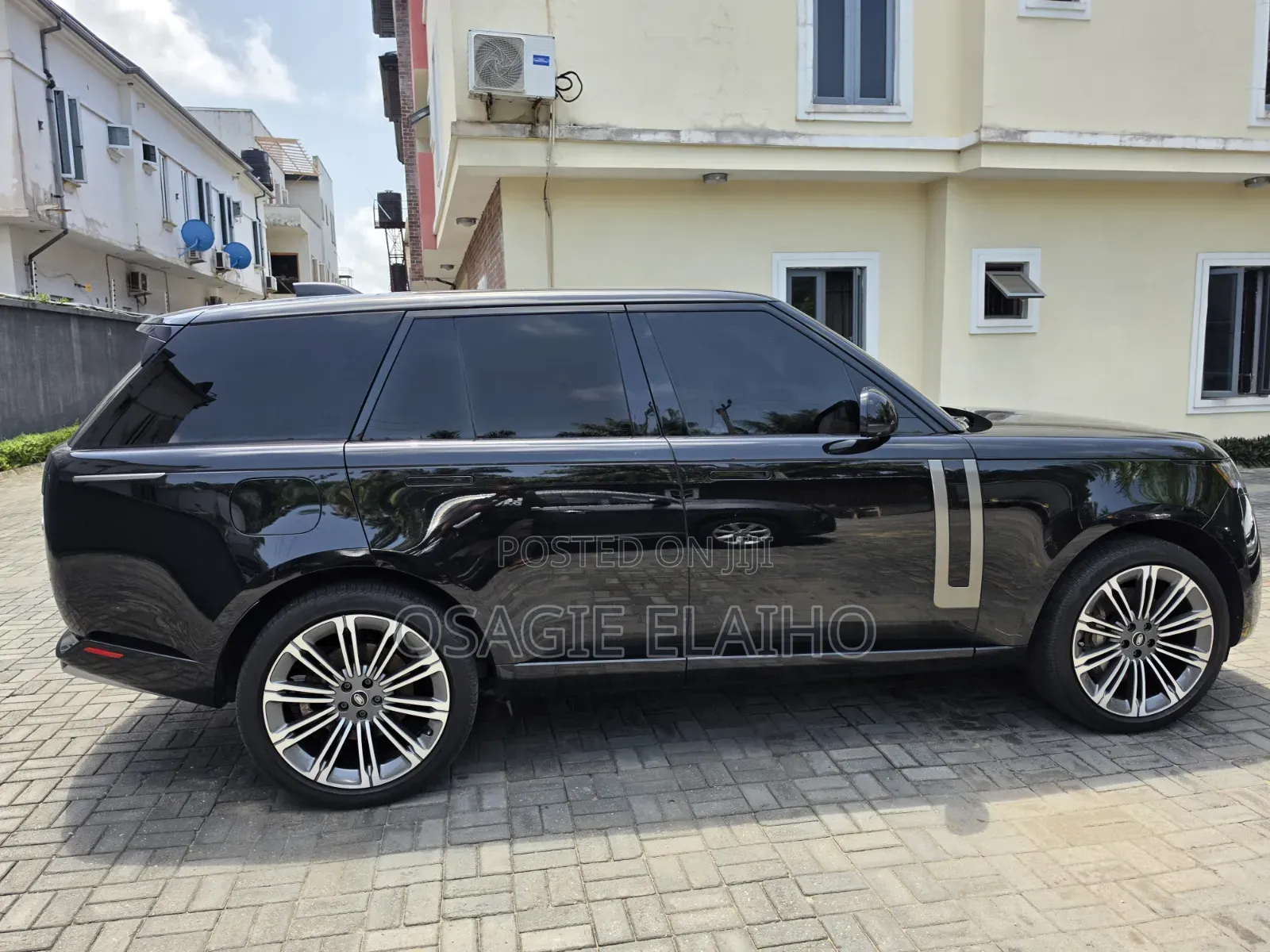 Land Rover Range Rover Vogue 2024 Black