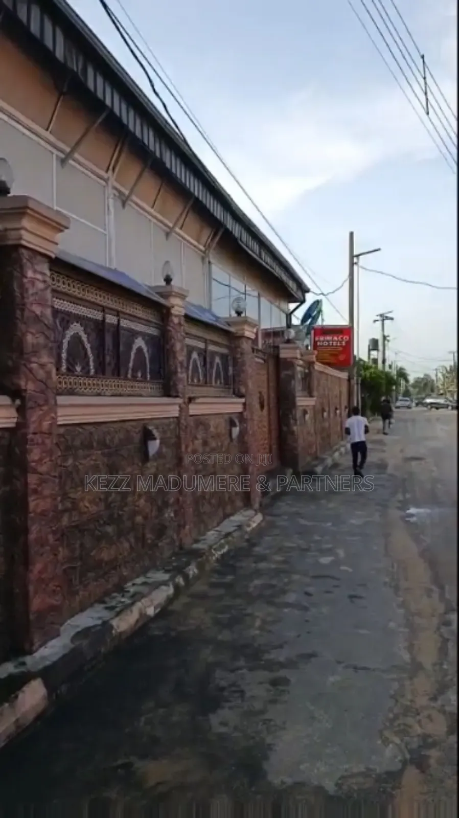 For Sale: 700 SQMTRS on the Major Eliozu / G.U.Aker , Ph