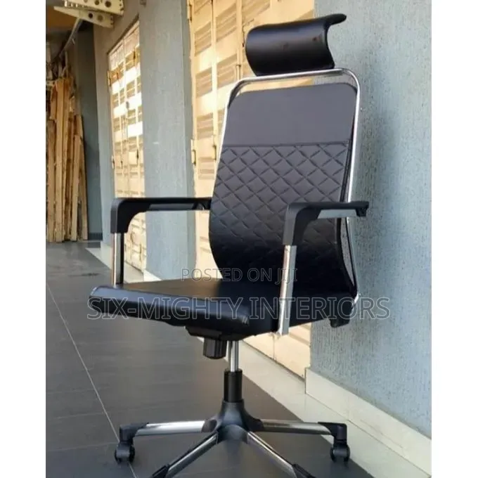 Executive Office Swivel Chair With Headrest