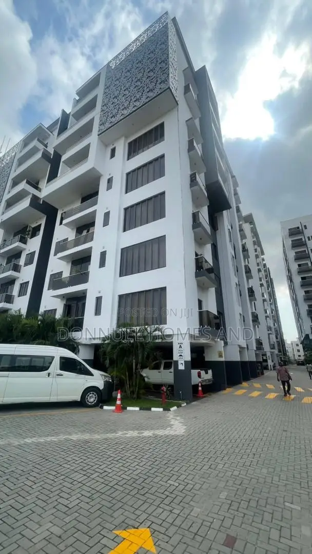 Furnished 4bdrm Apartment in Banana Island for rent