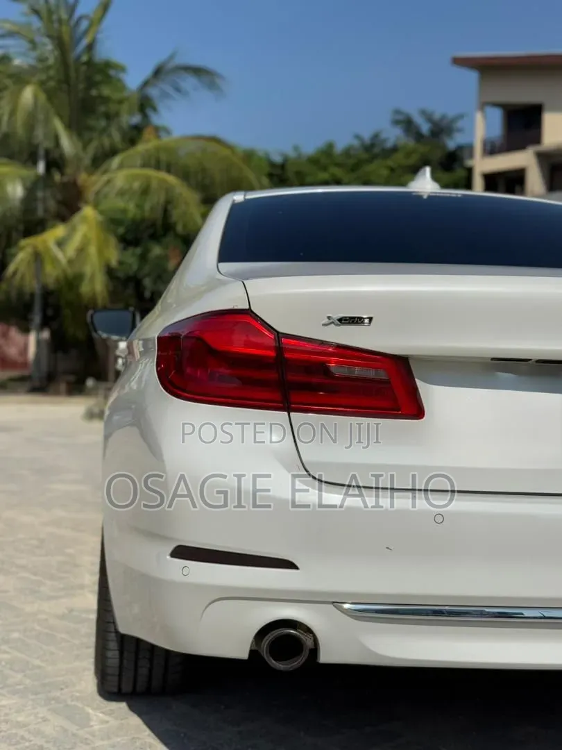 BMW 530i 2018 White
