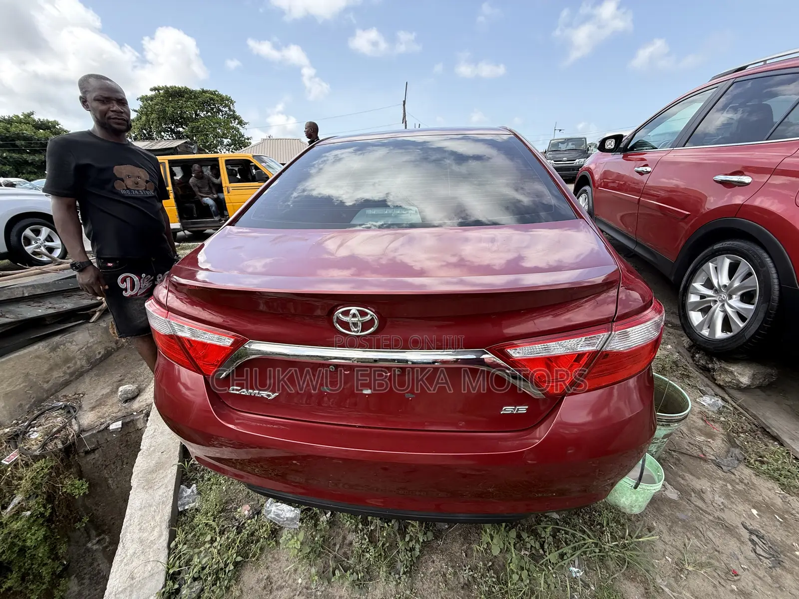 Toyota Camry SE 4dr Sedan (2.5L 4cyl 6A) 2015 Red