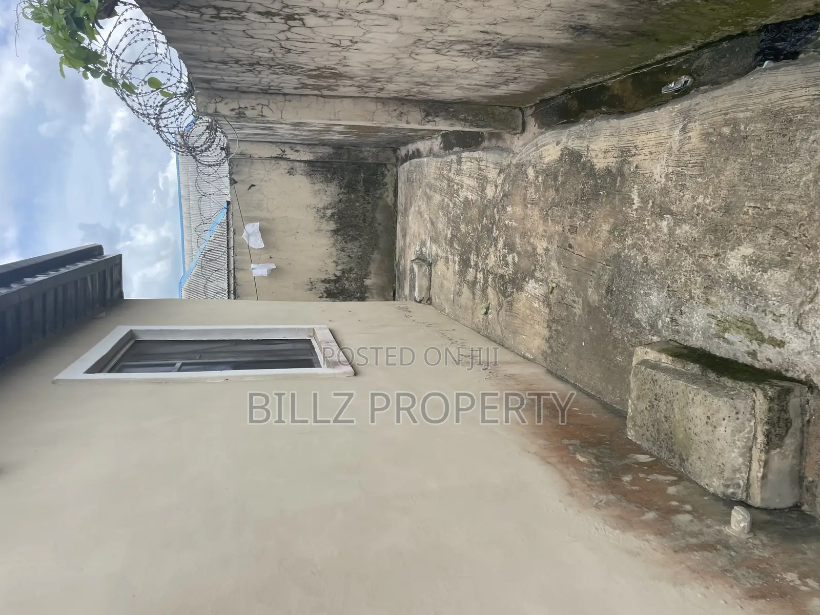 3bdrm Apartment in Ounse, Ado-Odo/Ota for sale