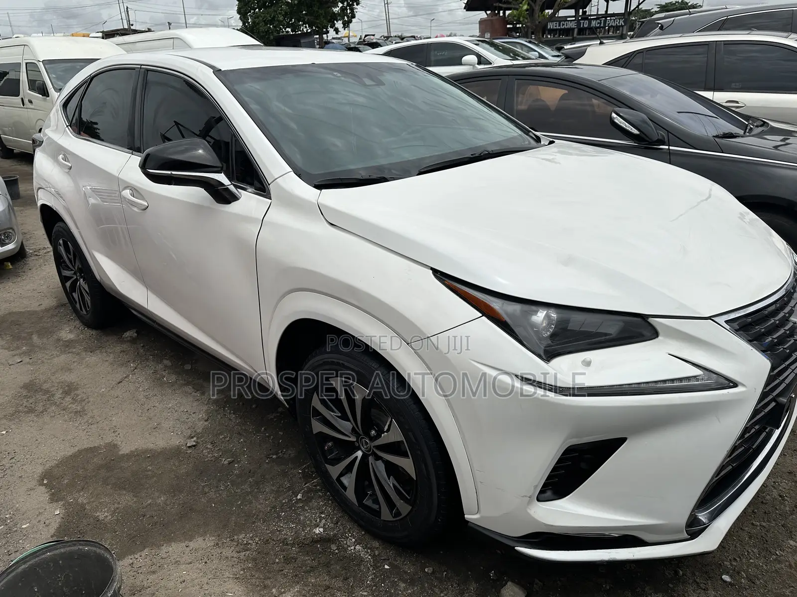 Lexus NX 200t FWD 2017 White