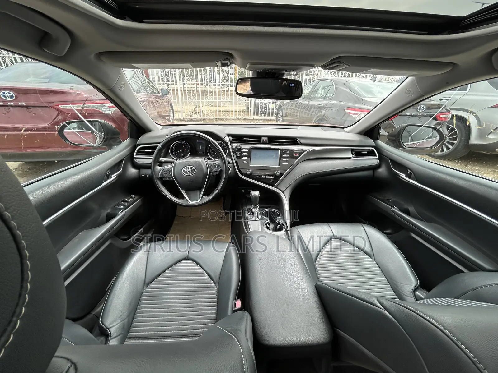 Toyota Camry SE (2.5L 4cyl 8A) 2019 Burgundy