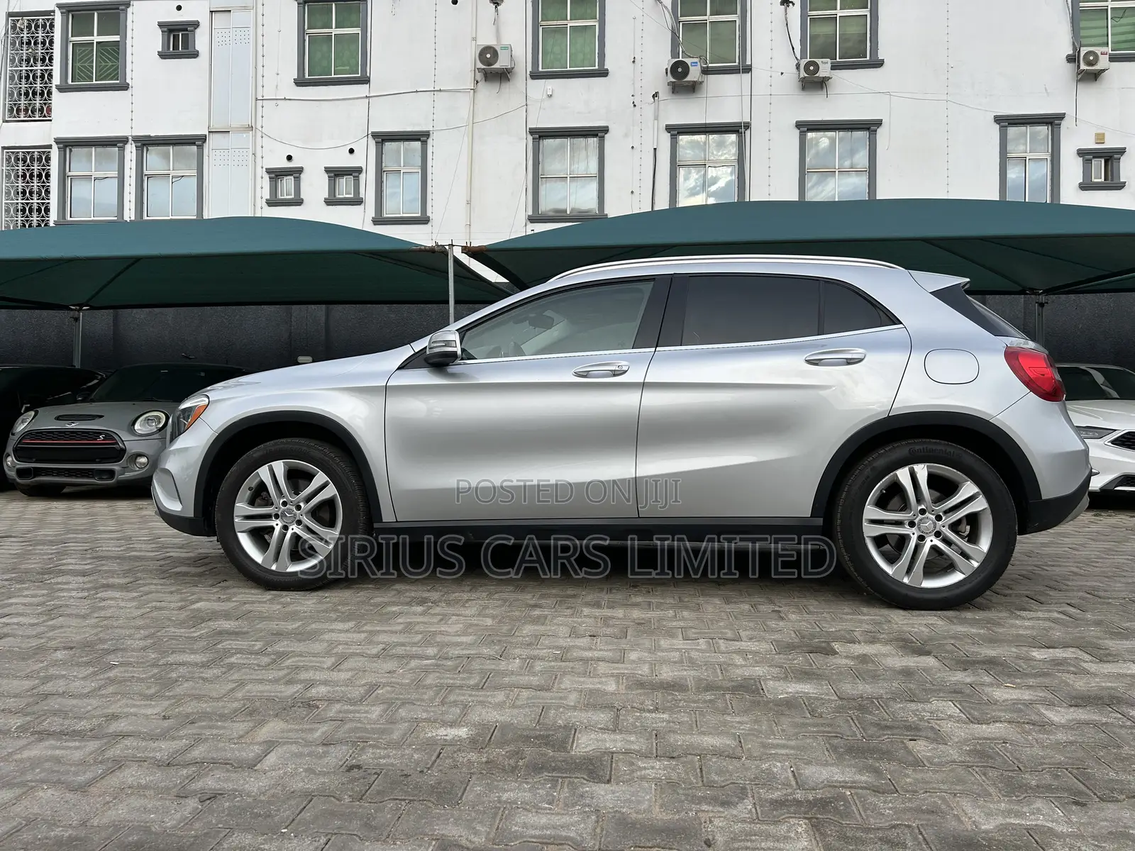 Mercedes-Benz GLA 250 2016 Silver