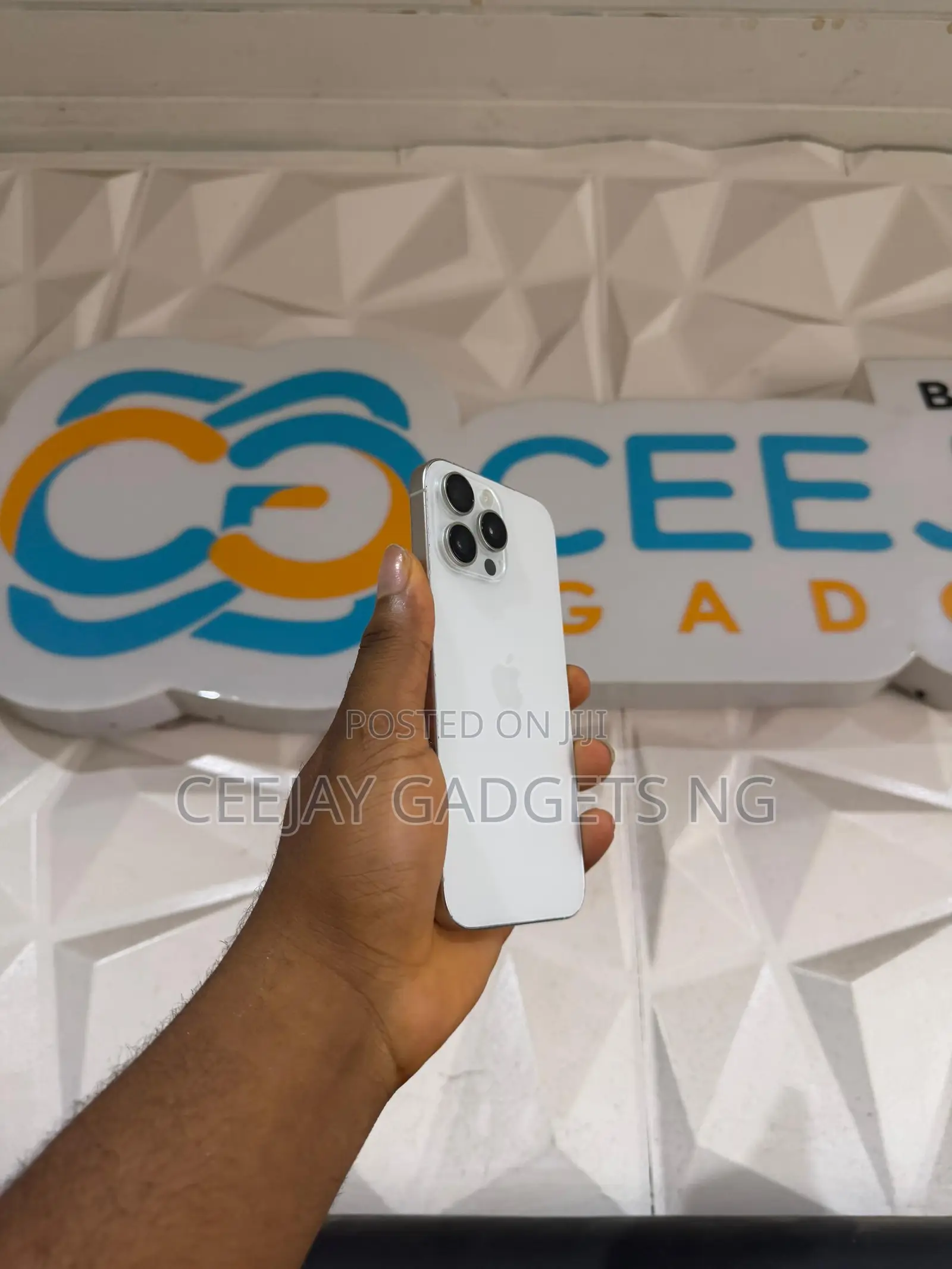 Apple iPhone 16 Pro Max 256 GB White