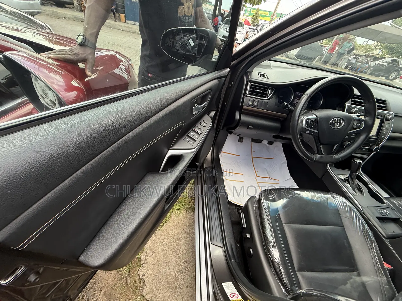 Toyota Camry XLE 4dr Sedan (3.5L 6cyl 6A) 2015 Gray