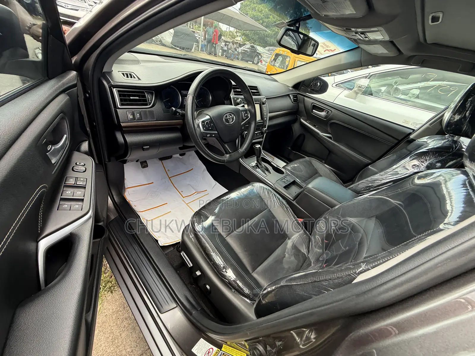 Toyota Camry XLE 4dr Sedan (3.5L 6cyl 6A) 2015 Gray