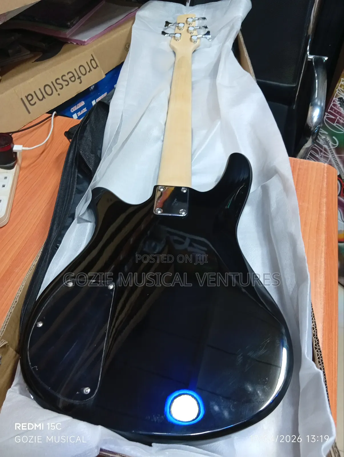 Black Grey 5 String Wellsound Passive Bass Guitar