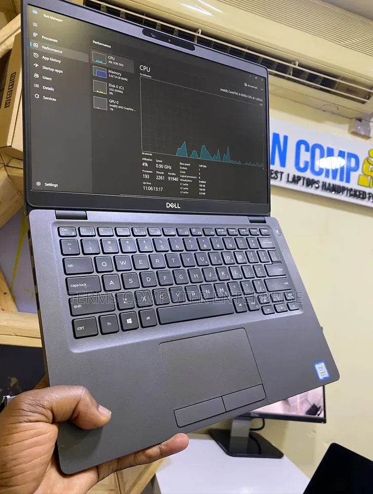 Laptop Dell Latitude 5300 8GB Intel Core i5 SSD 256GB