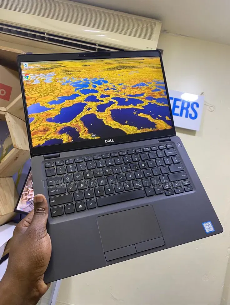 Laptop Dell Latitude 5300 8GB Intel Core i5 SSD 256GB