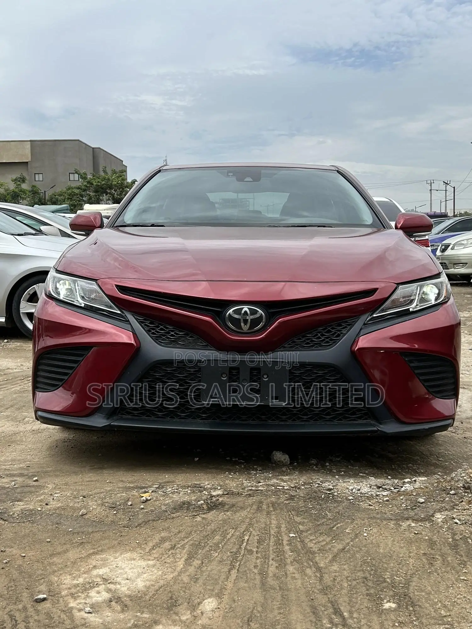Toyota Camry SE (2.5L 4cyl 8A) 2019 Burgundy