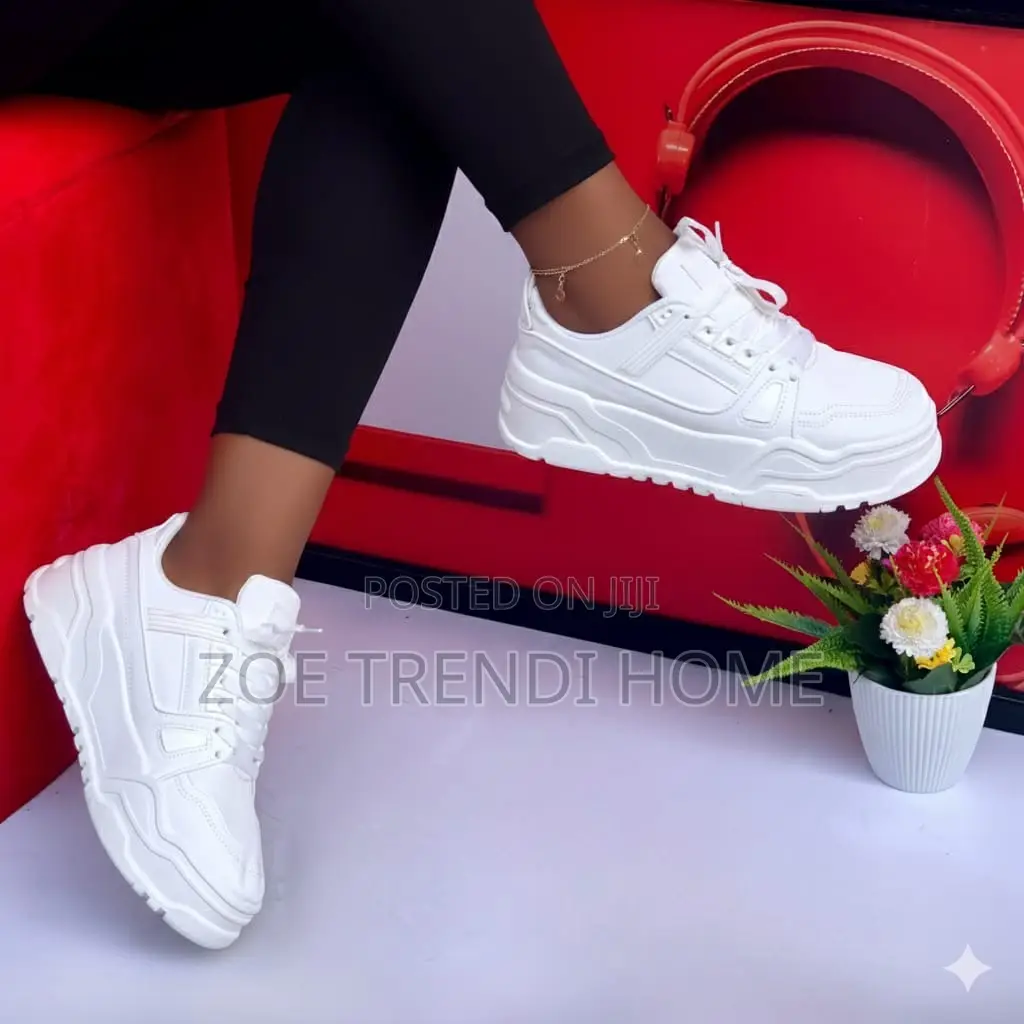 Ladies Street Star Kicks – ( Affordable Luxury Version)