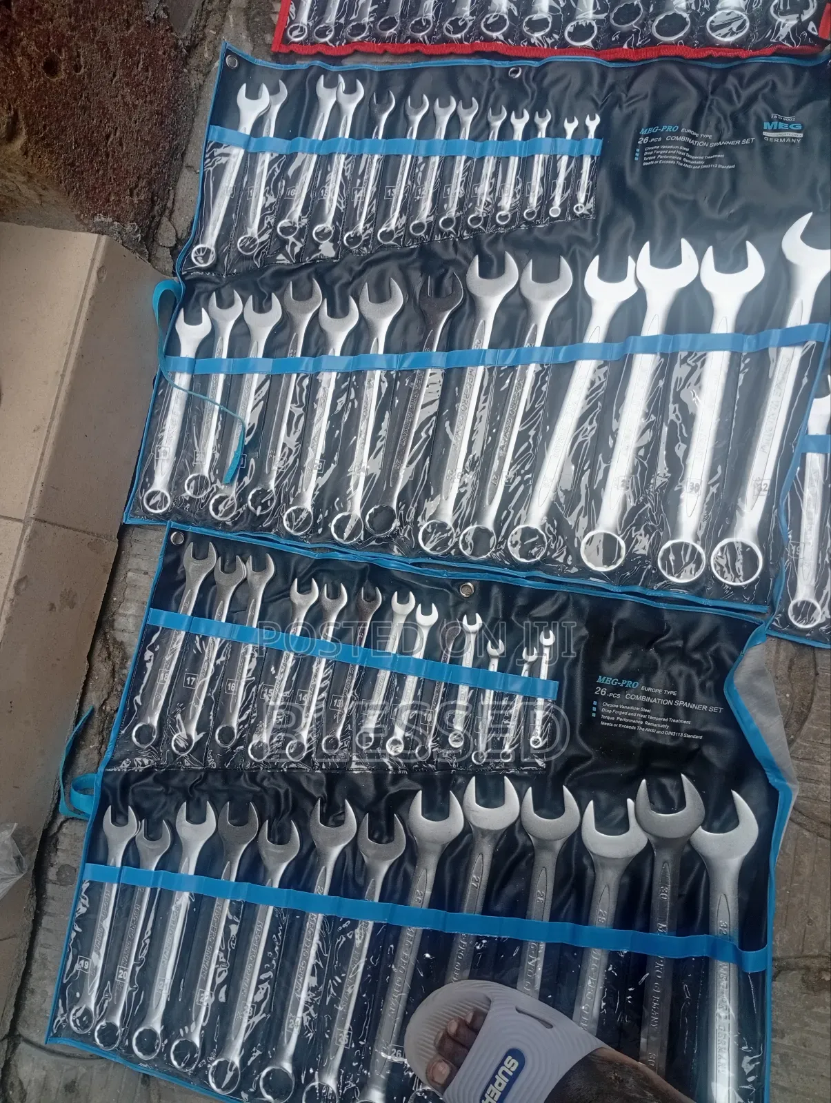 26pic of Set of Spanners