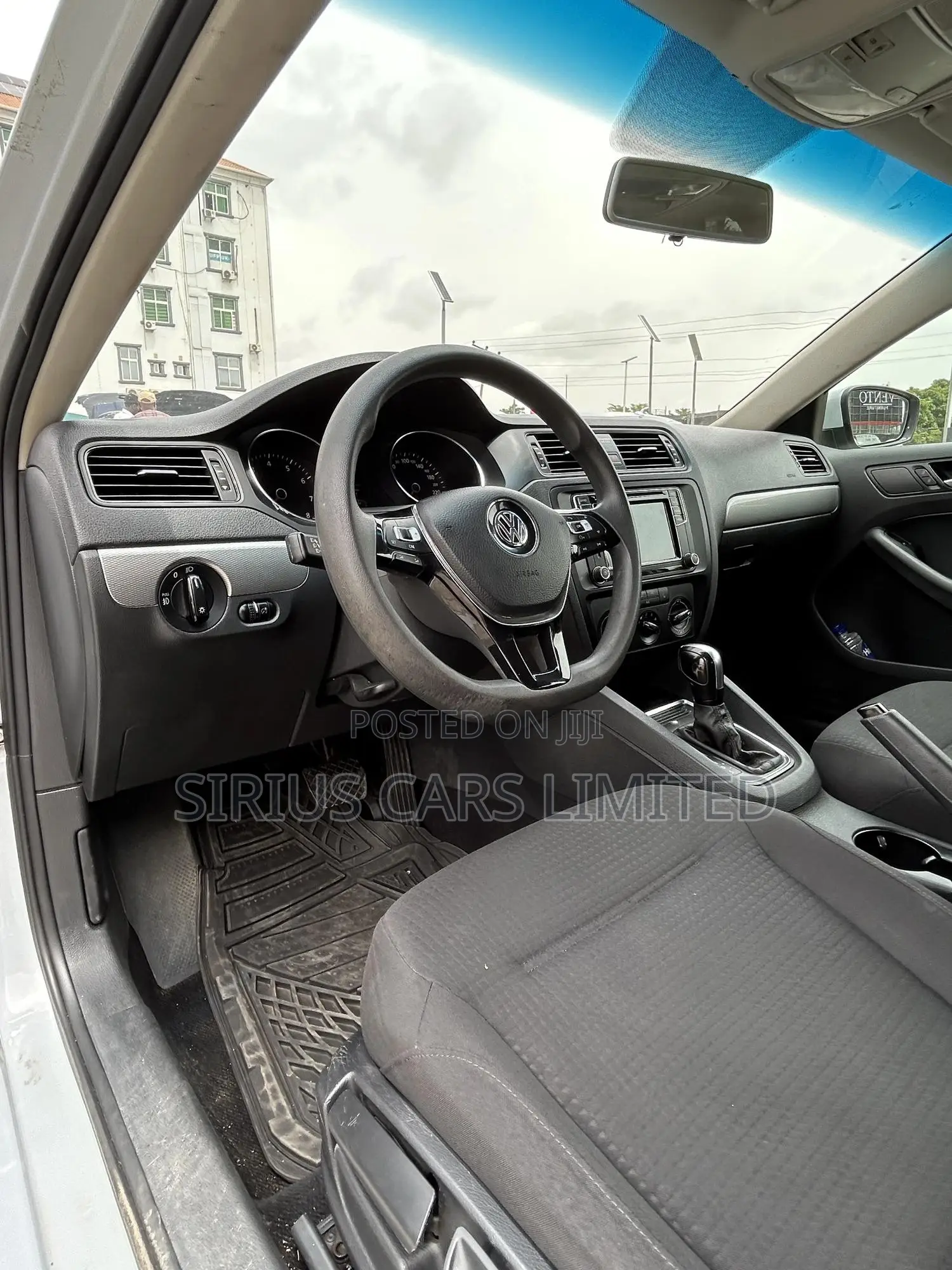 Volkswagen Jetta 1.8T SEL Premium 2017 Gray