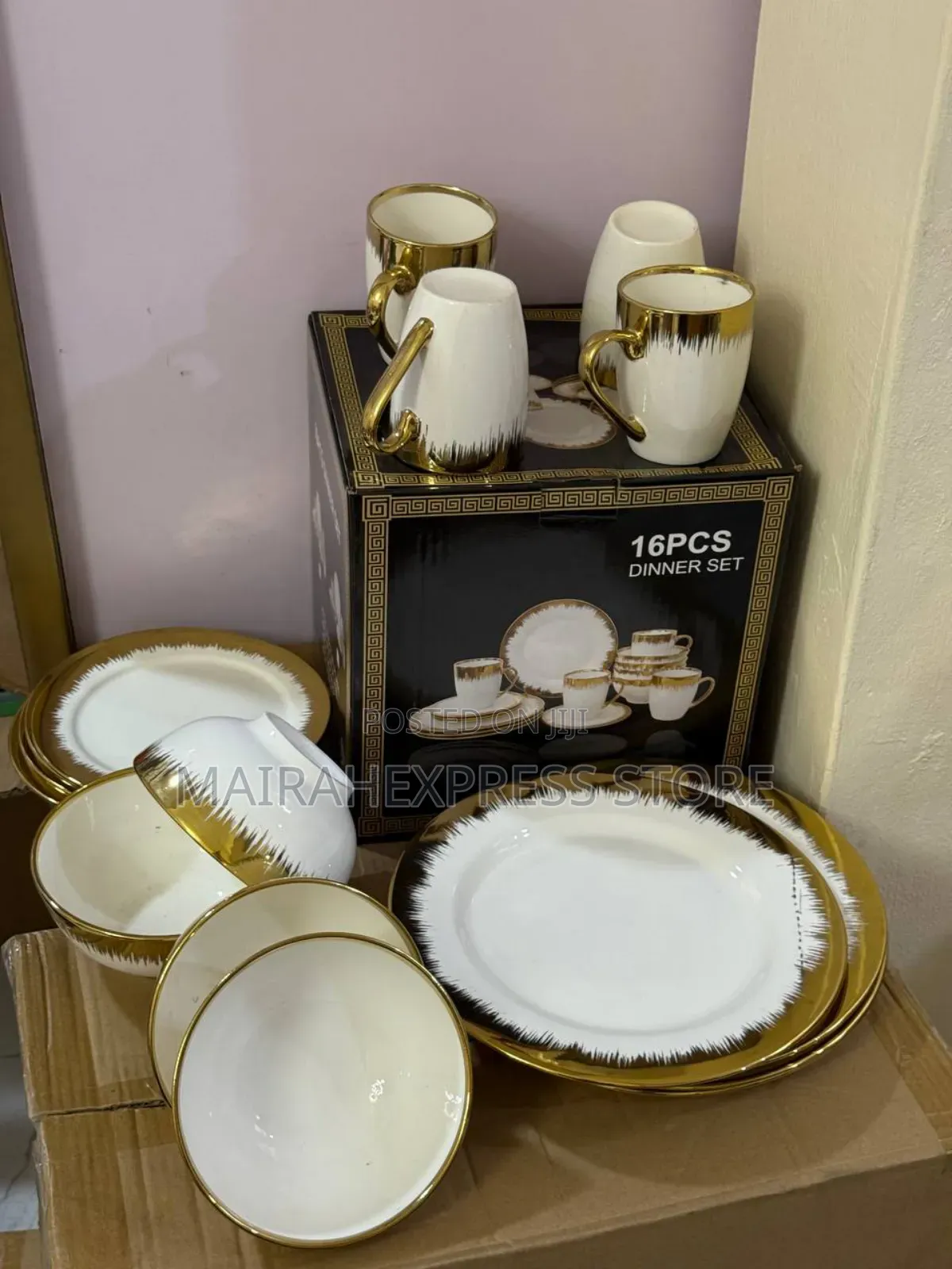 16pcs High Quality European Luxury Ceramic Dinner Set (Hmk)