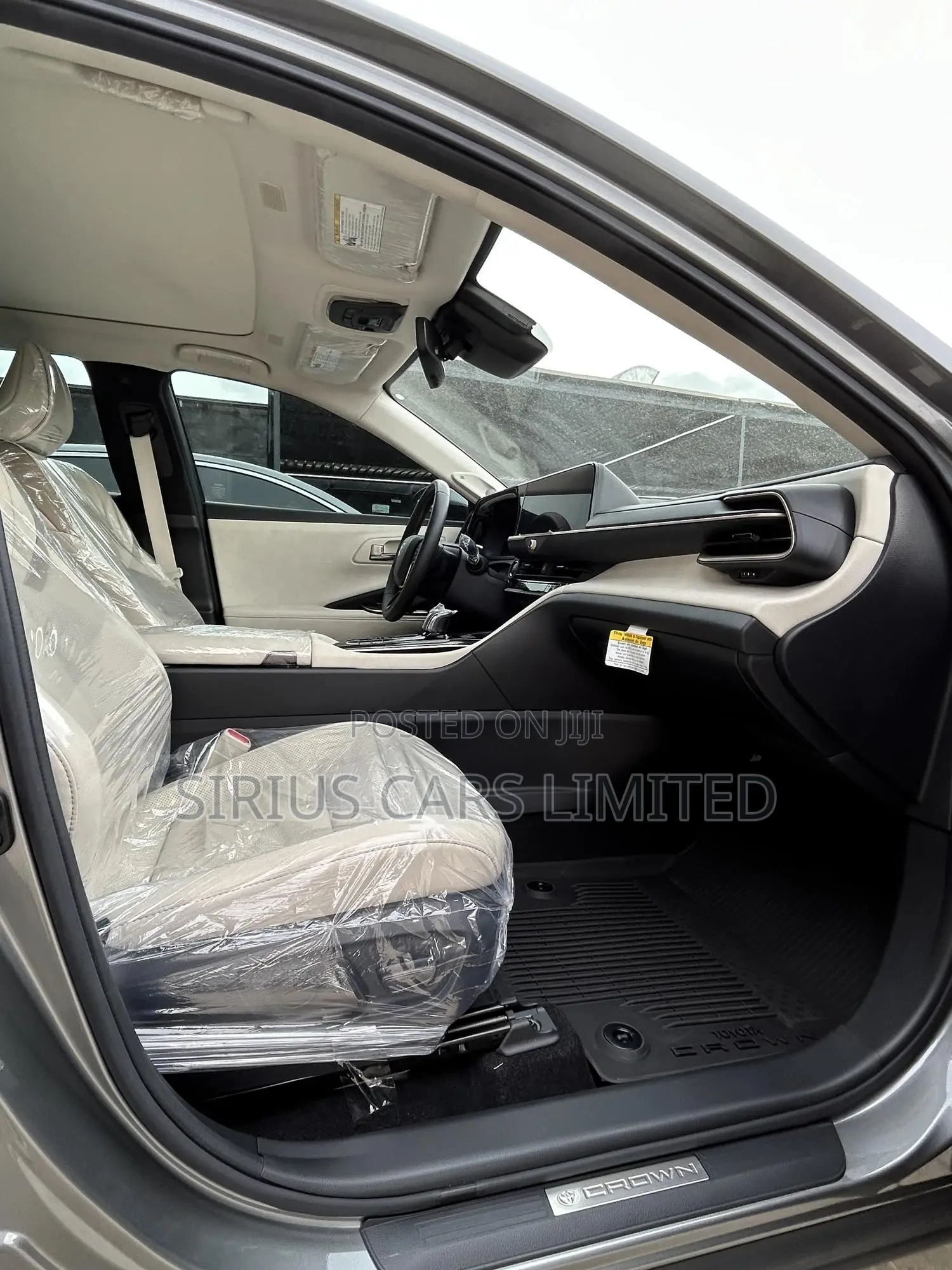 New Toyota Crown Limited AWD 2024 Gray