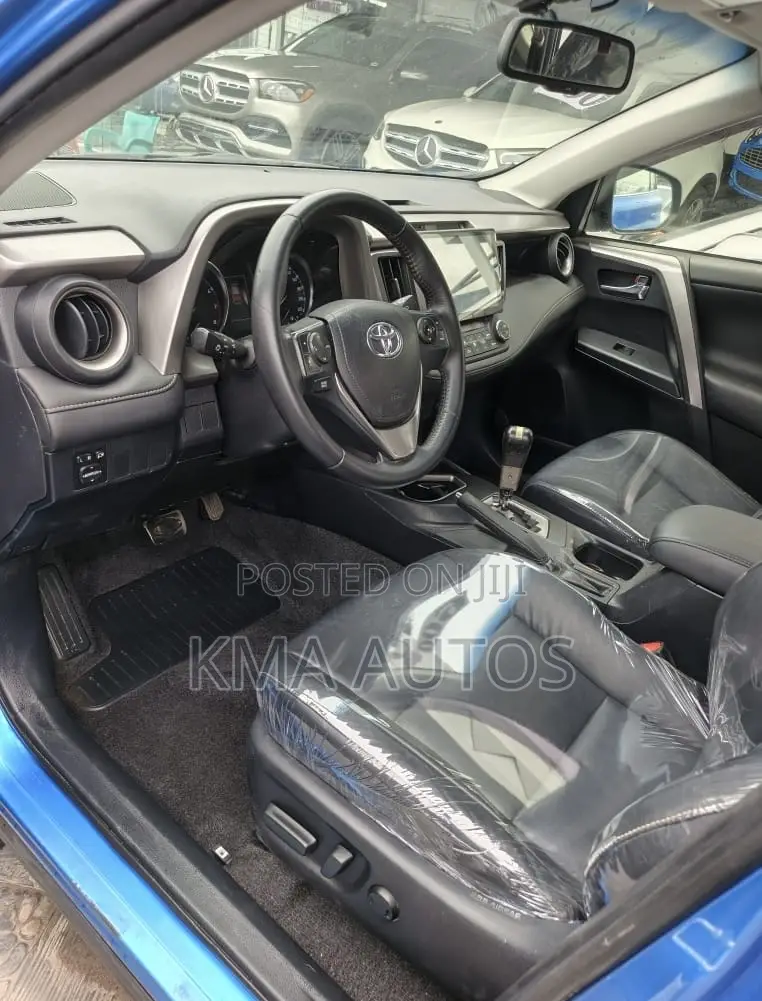 Toyota RAV4 Limited FWD (2.5L 4cyl 6A) 2016 Blue