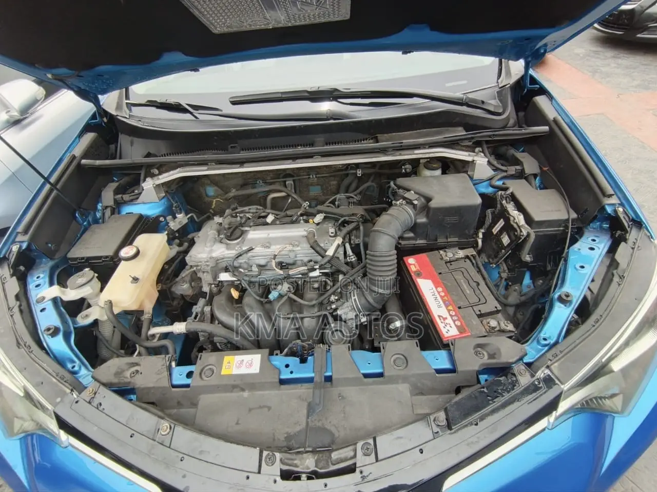 Toyota RAV4 Limited FWD (2.5L 4cyl 6A) 2016 Blue