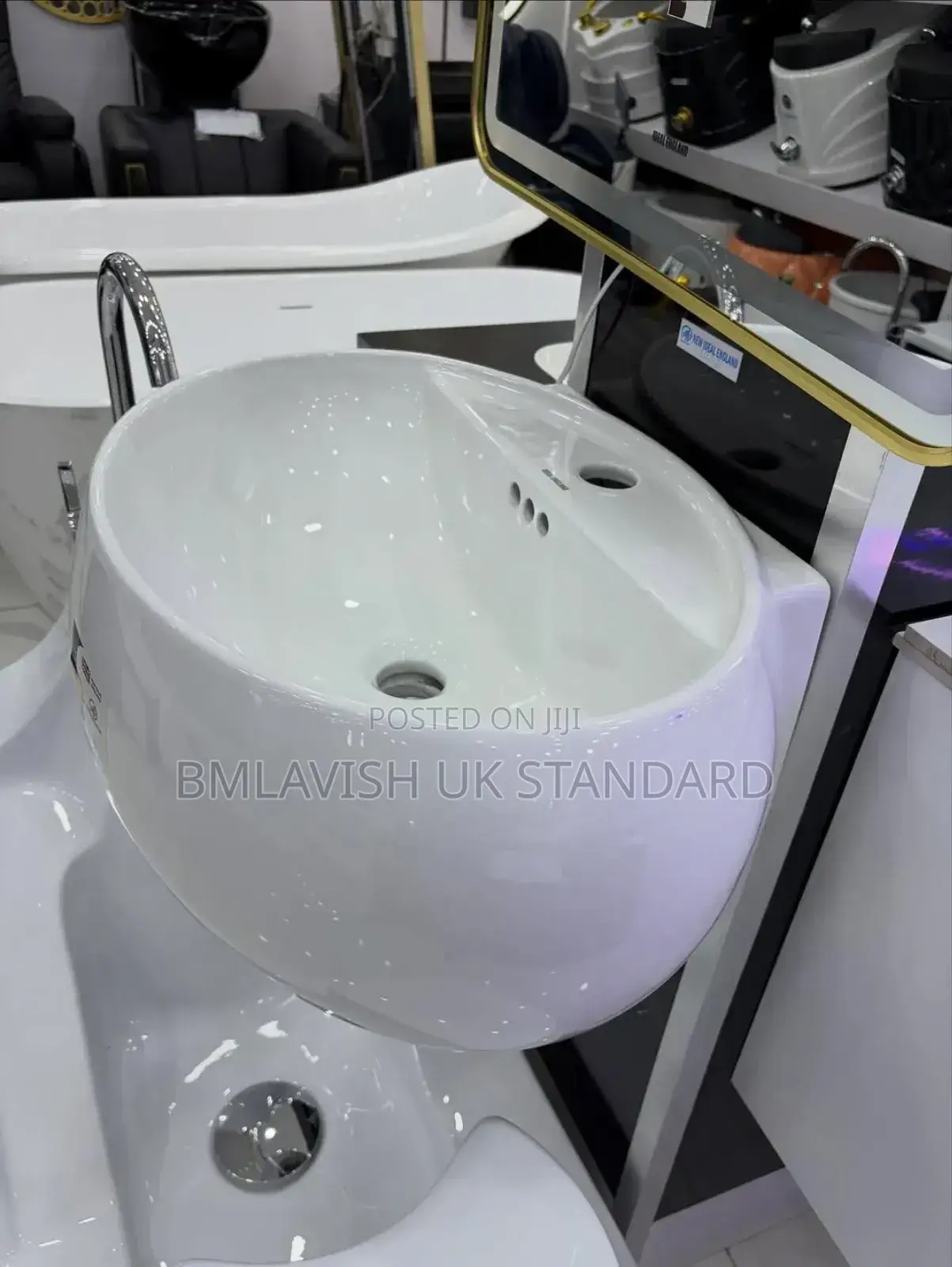 Suspended Wash Hand Basin