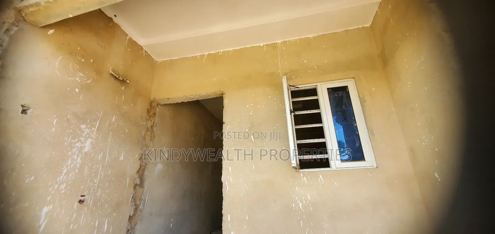 6bdrm Block of Flats in Obasohan Estate, Ikpoba-Okha for sale