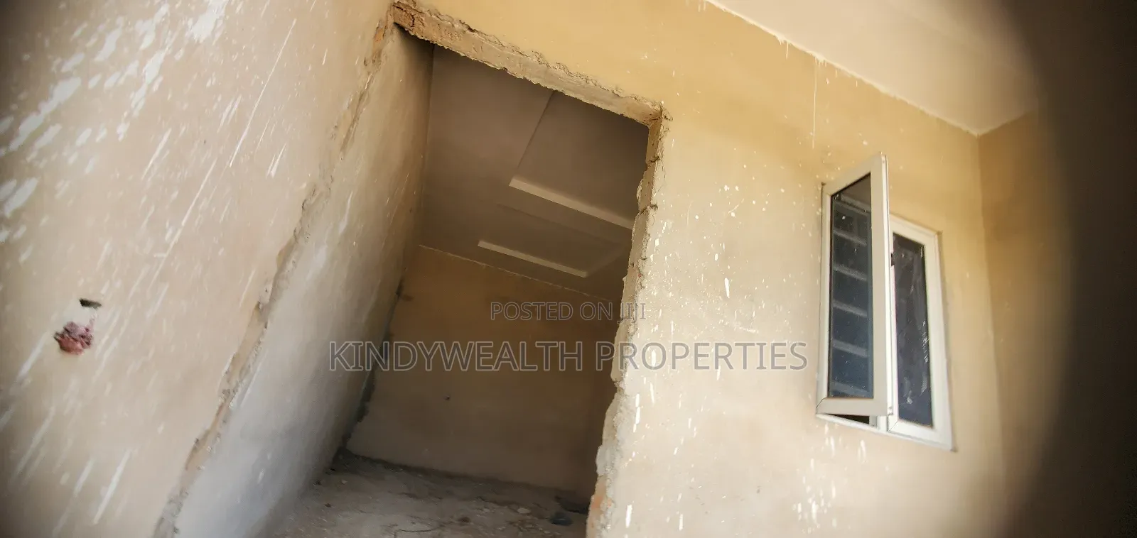 6bdrm Block of Flats in Obasohan Estate, Ikpoba-Okha for sale