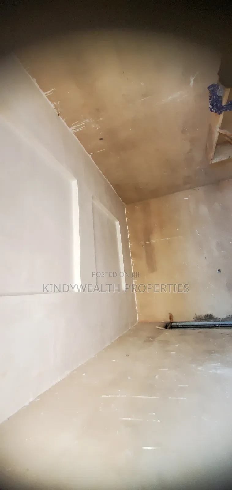 6bdrm Block of Flats in Obasohan Estate, Ikpoba-Okha for sale
