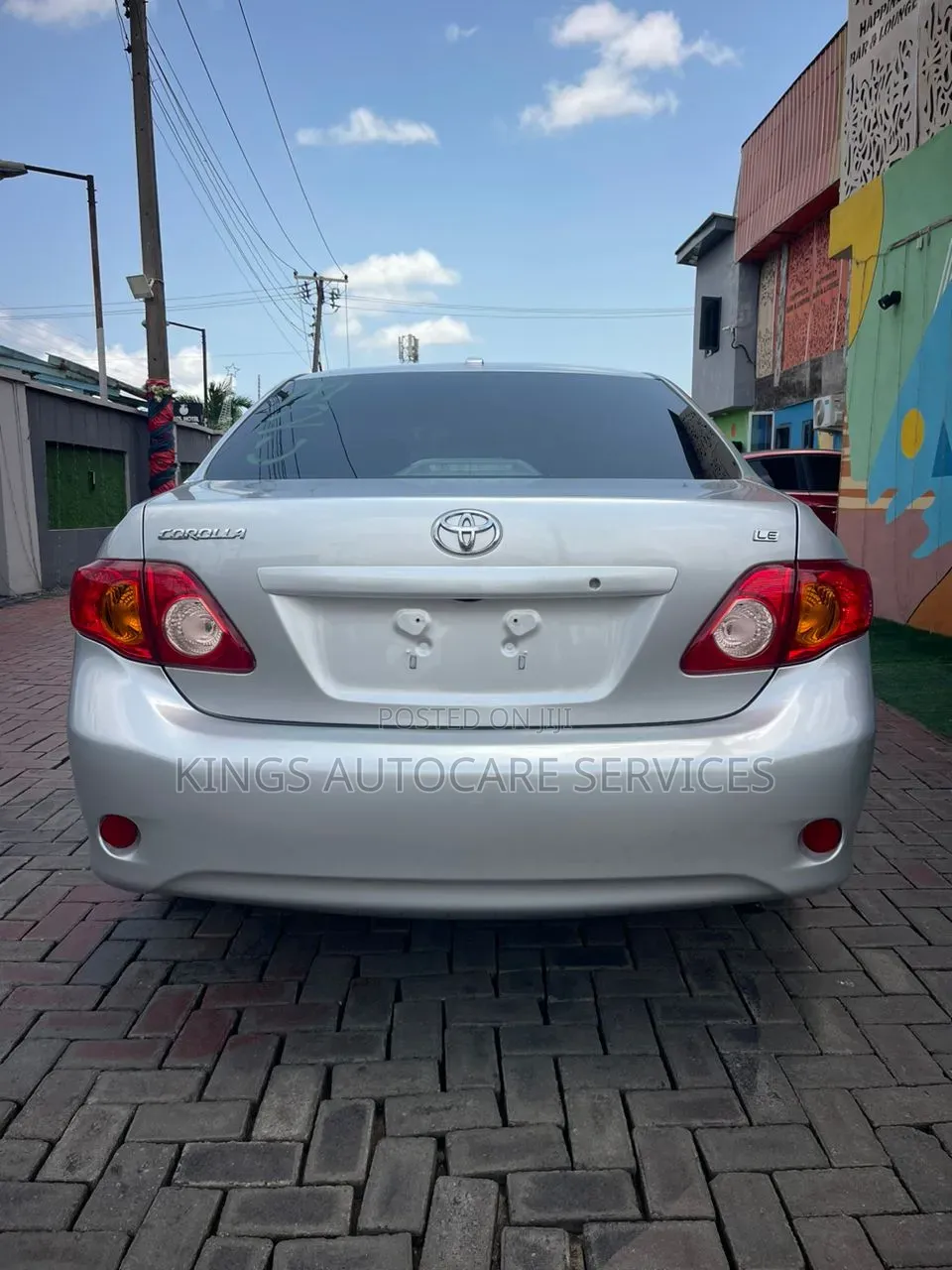 Toyota Corolla LE 4dr Sedan (1.8L 4cyl 4A) 2010 Silver