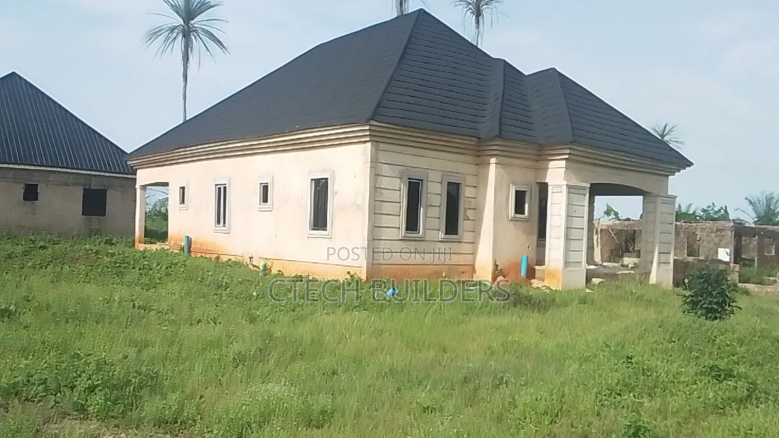 4bdrm Bungalow in Benin City for sale