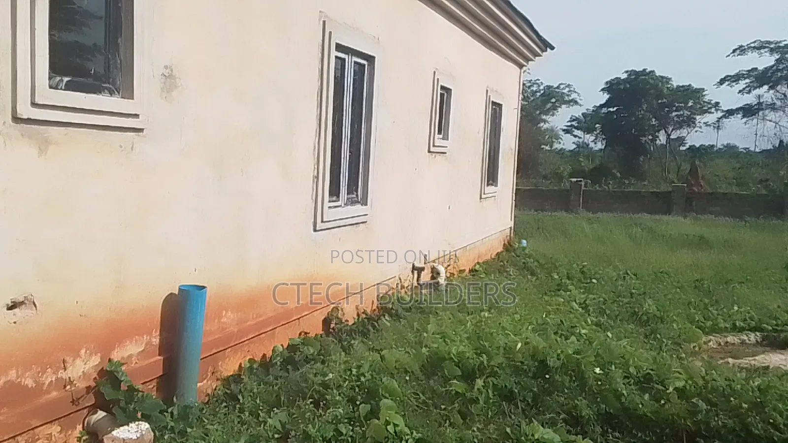 4bdrm Bungalow in Benin City for sale