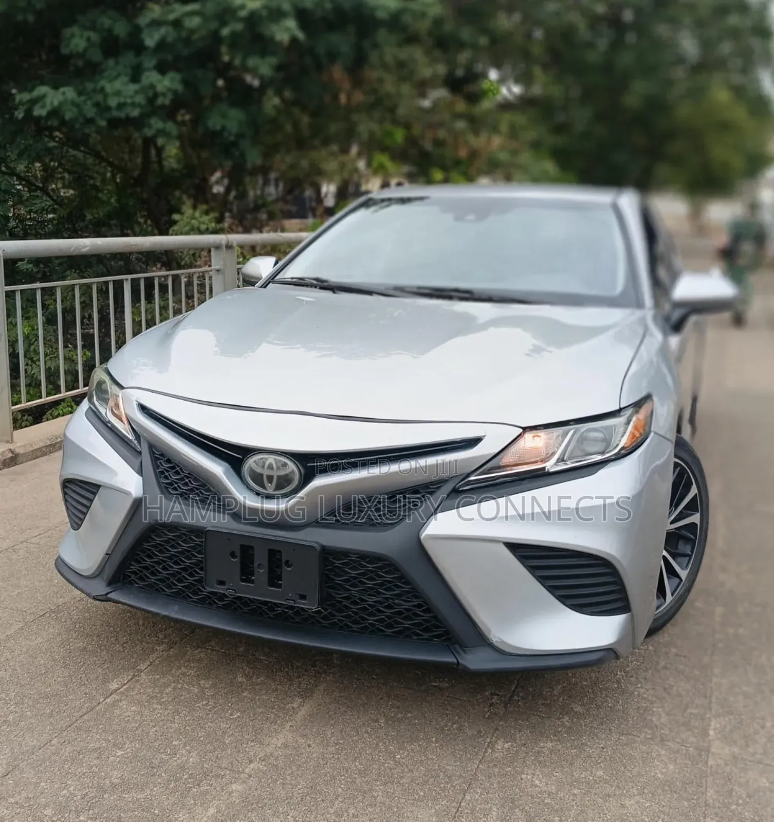 Toyota Camry 2020 Silver