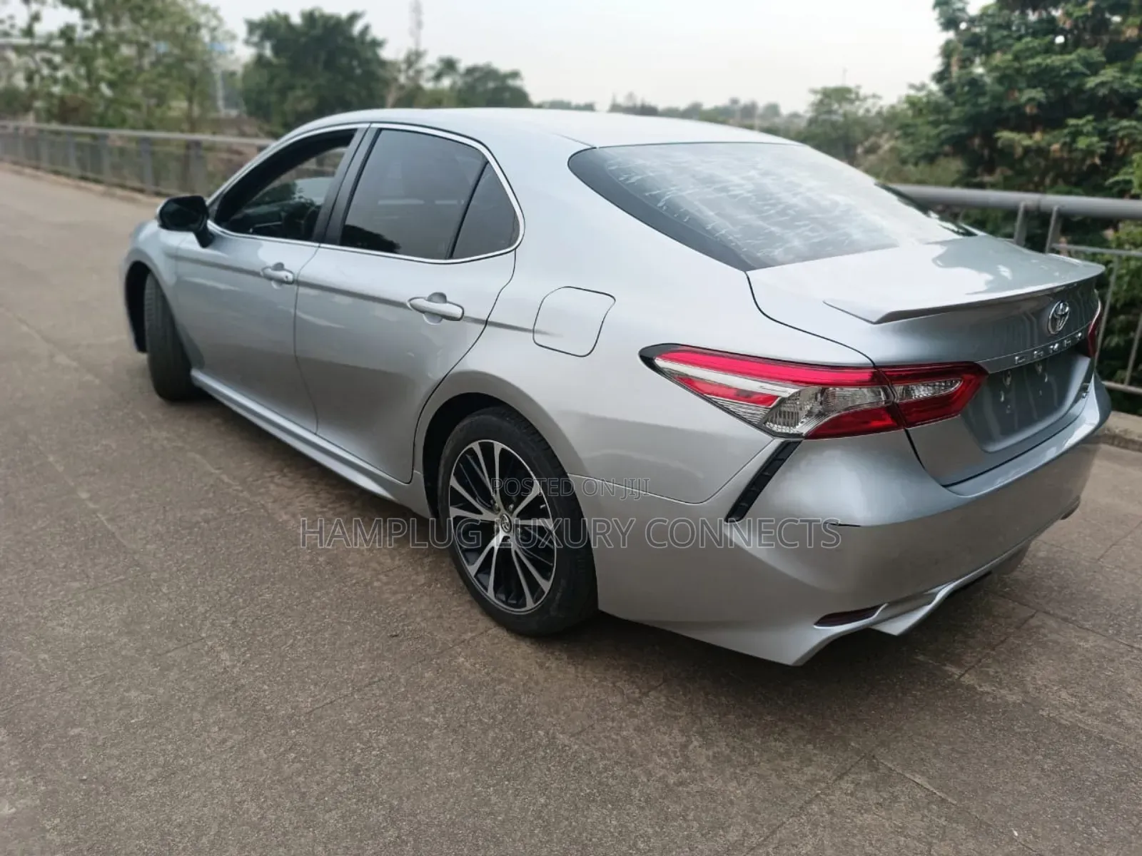 Toyota Camry 2020 Silver