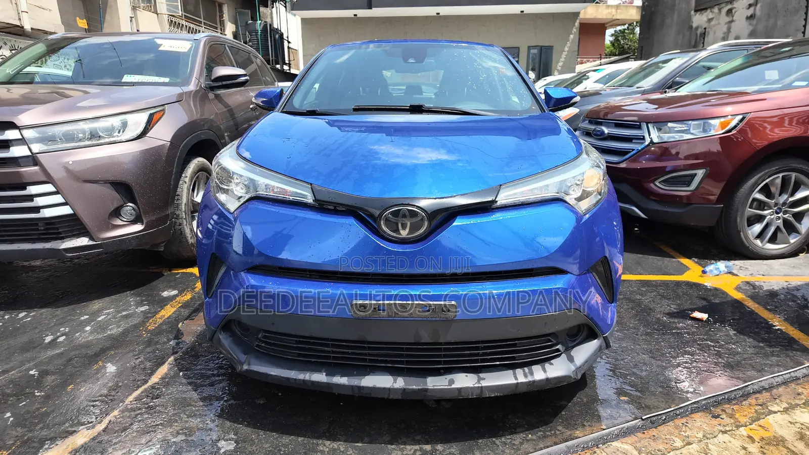 Toyota C-HR XLE FWD 2019 Blue