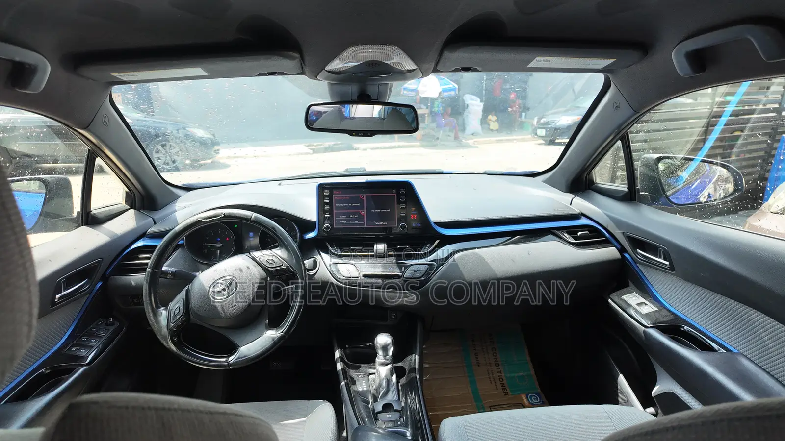 Toyota C-HR XLE FWD 2019 Blue