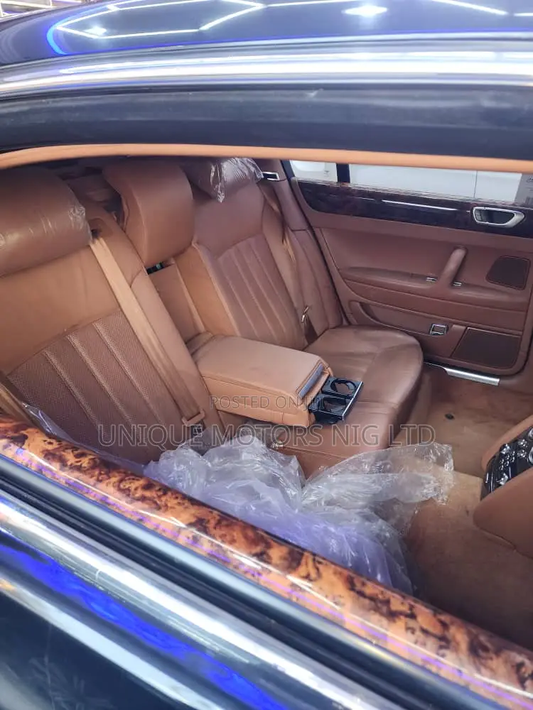 Bentley Continental 2010 Black